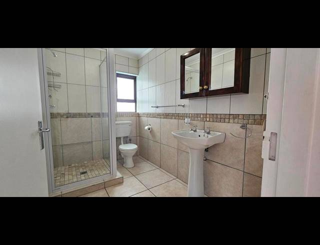 3 BEDROOM HOUSE FOR SALE IN COUNTRY CLUB